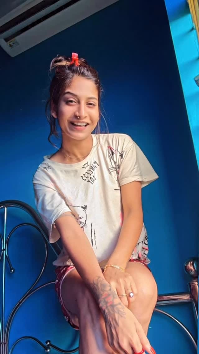 Post 4 by Disha Raj on Instagram (video)
