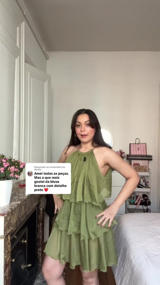 Post 8 by Ester Melo 🇫🇷 on TikTok (video)