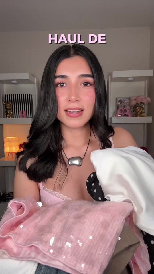 Post 7 by HANNIA on TikTok (video)