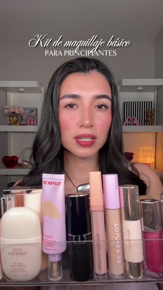 Post 5 by HANNIA on TikTok (video)