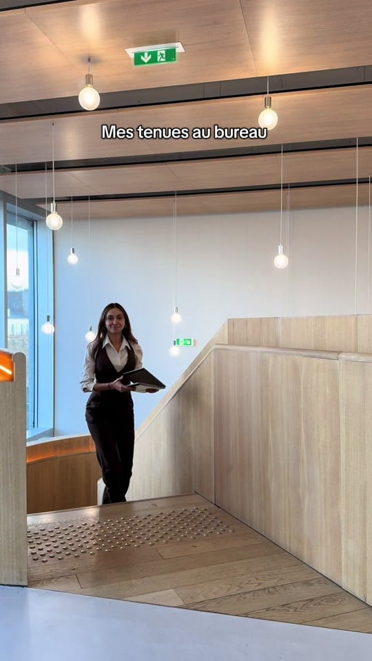 Post 8 by Amira 💅 on TikTok (video)