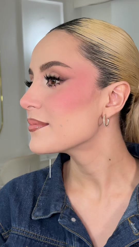 Post 1 by Jessicagarcia_makeup on TikTok (video)