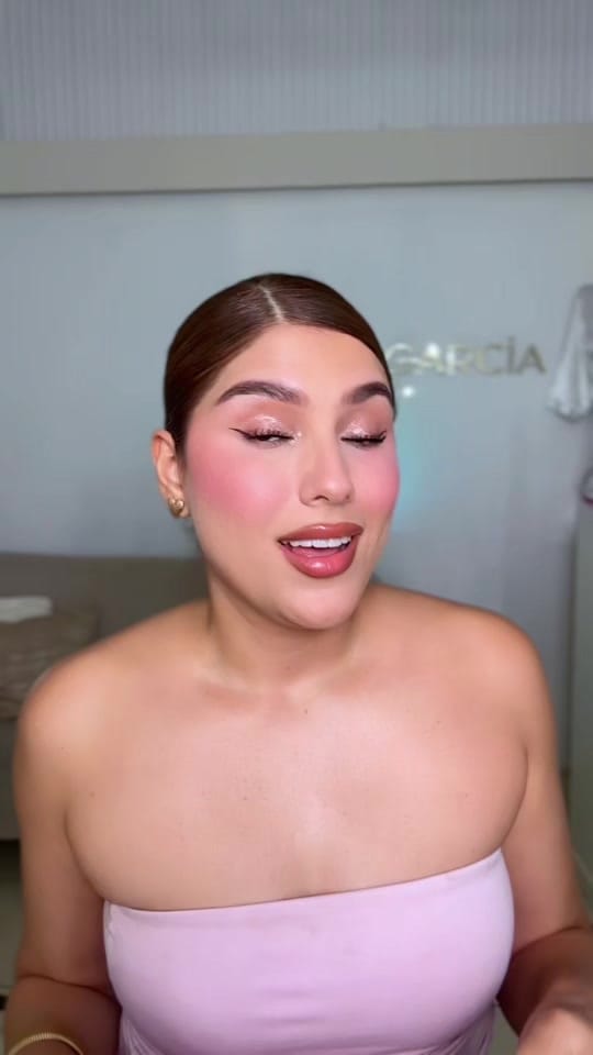 Post 8 by Jessicagarcia_makeup on TikTok (video)