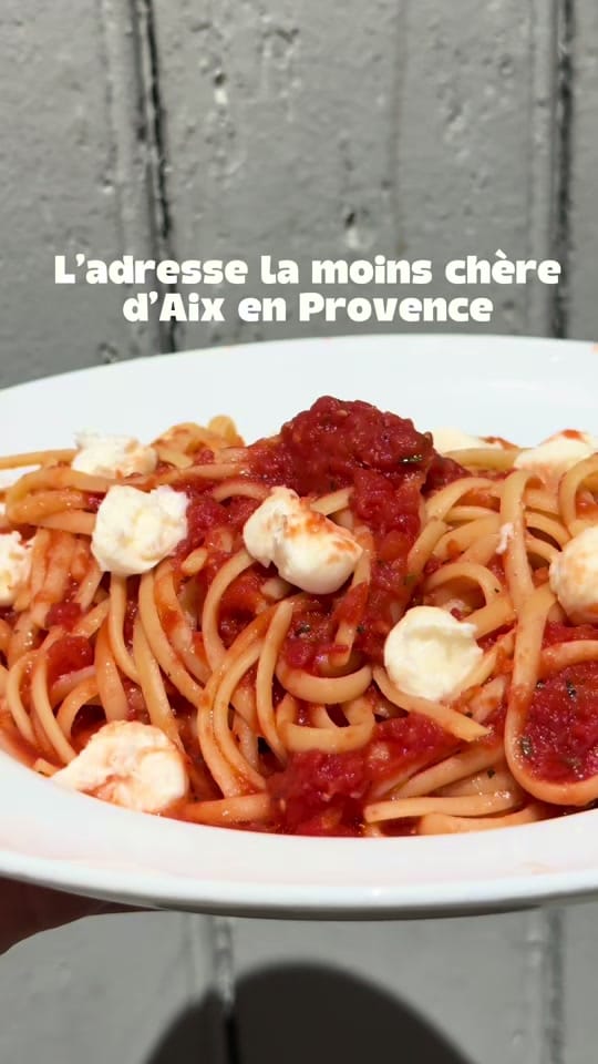 Post 3 by Lamodeaixoise | Bonne Adresse on TikTok (video)