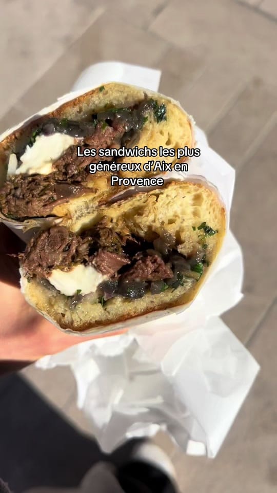 Post 10 by Lamodeaixoise | Bonne Adresse on TikTok (video)