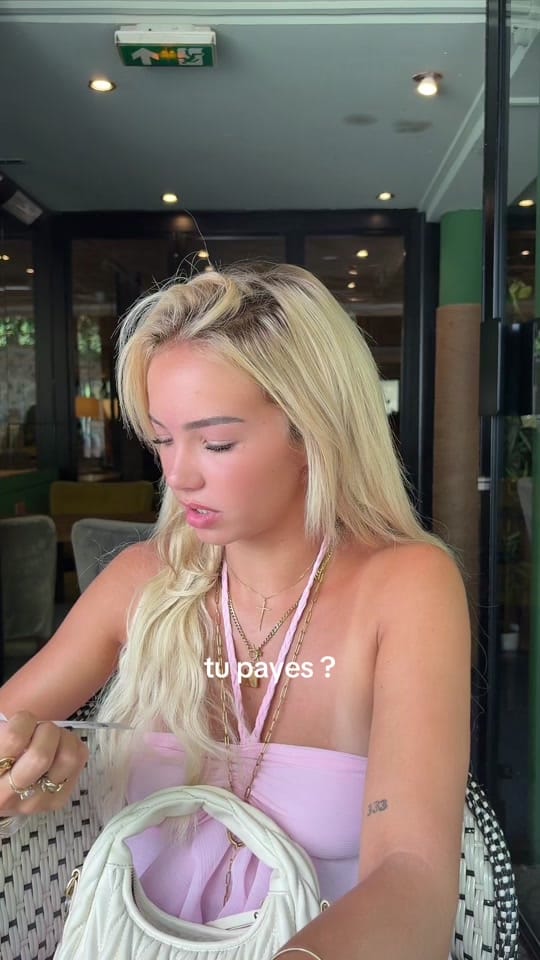 Post 1 by 𝐋𝐎𝐔𝐀𝐍𝐄 𝐋𝐄𝐑𝐎𝐘 on TikTok (video)