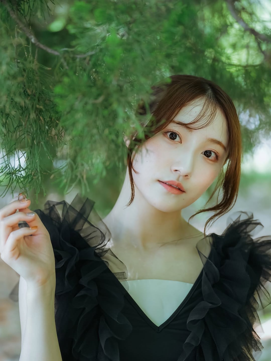 Post 4 by 山崎里彩 on Instagram (carousel)