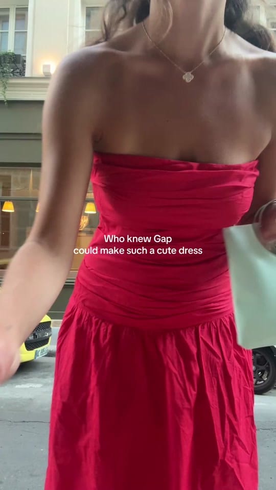 Post 1 by ChristinaM on TikTok (video)