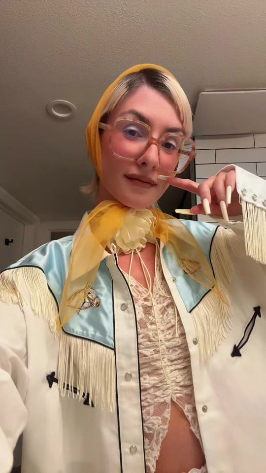 Post 8 by CHLOÉ-MAYA ★ 𓃭⋆ on TikTok (video)