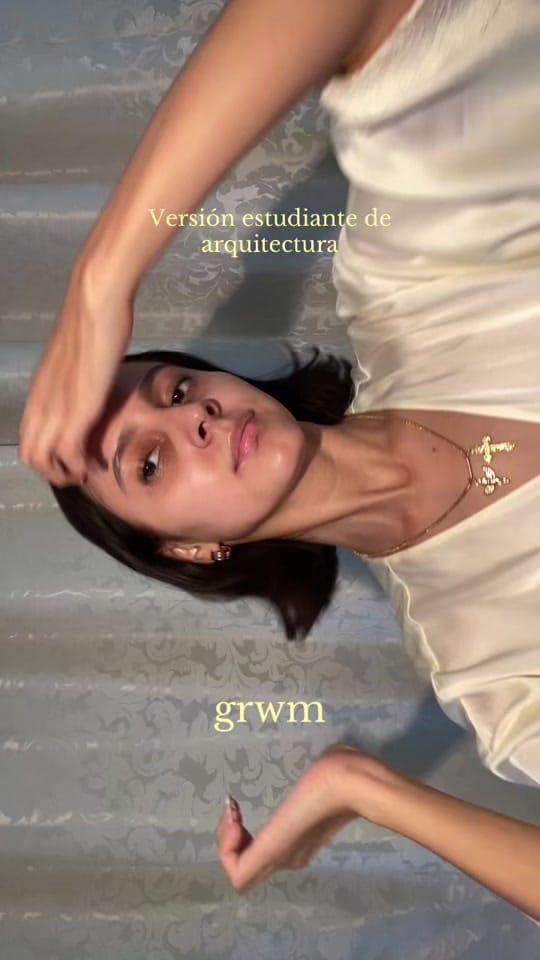 Post 1 by Carla Vega on TikTok (video)