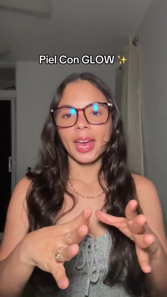 Post 6 by Lacosmiatra_ on TikTok (video)