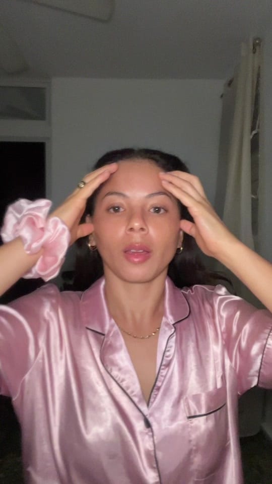 Post 9 by Lacosmiatra_ on TikTok (video)