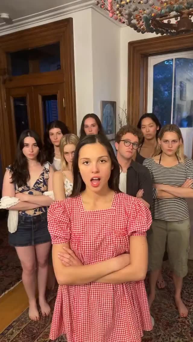 Post 6 by Olivia Rodrigo Argentina | Fans Club on Instagram (video)