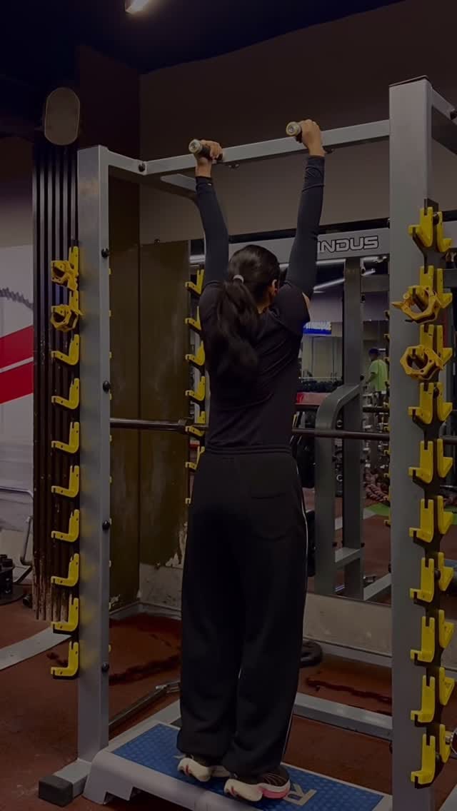 Post 2 by M U S K A A N on Instagram (video)