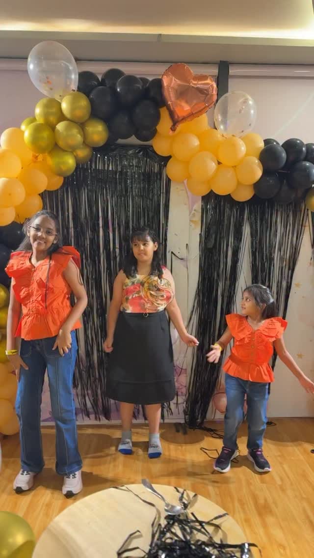 Post 6 by 💗Mokshagnya❤️Thanugnya💗 on Instagram (video)
