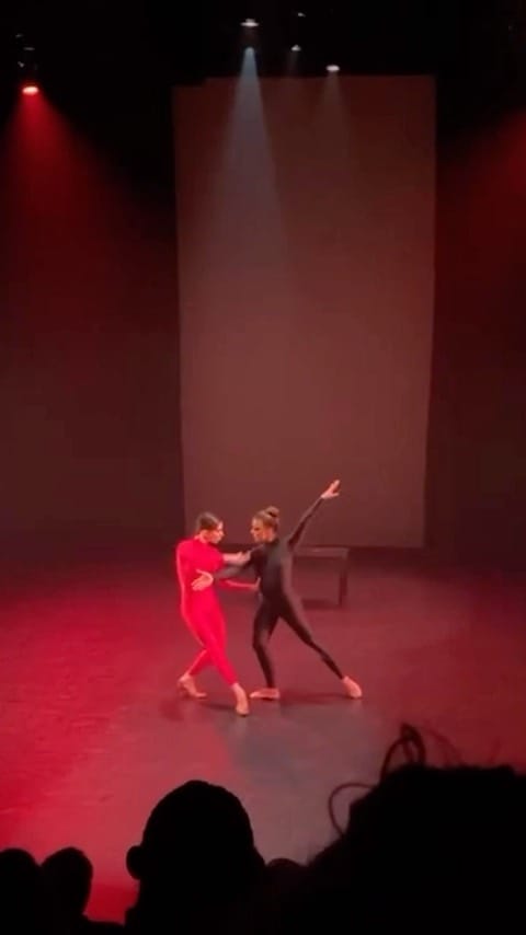 Post 8 by Dayanis Mondeja on Instagram (video)