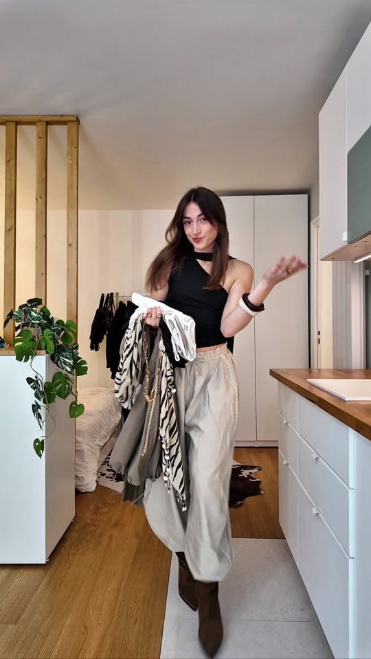 Post 4 by Chl★é on TikTok (video)