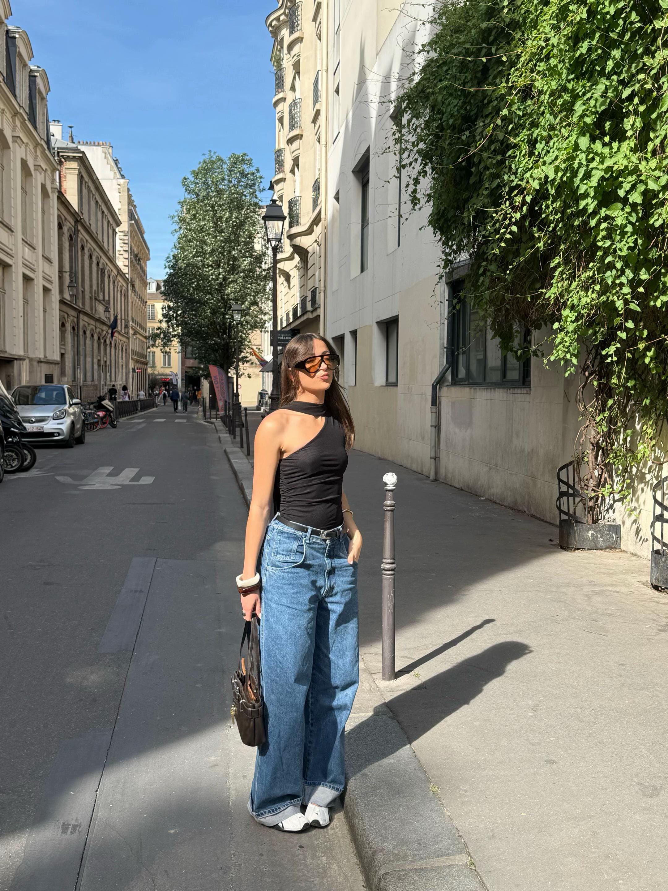 Post 2 by Chl★é on TikTok (video)