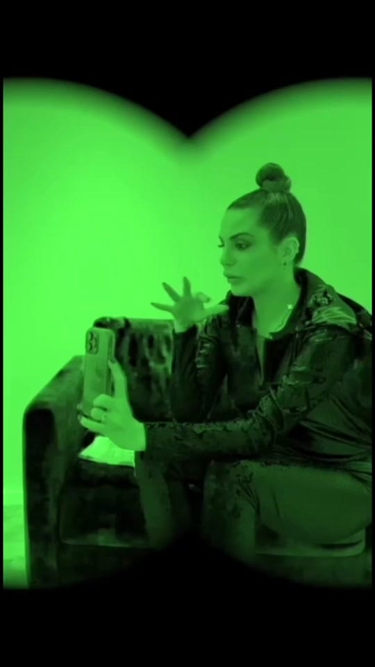Post 7 by Loralisparis on TikTok (video)