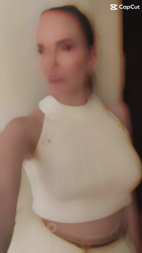 Post 9 by Loralisparis on TikTok (video)