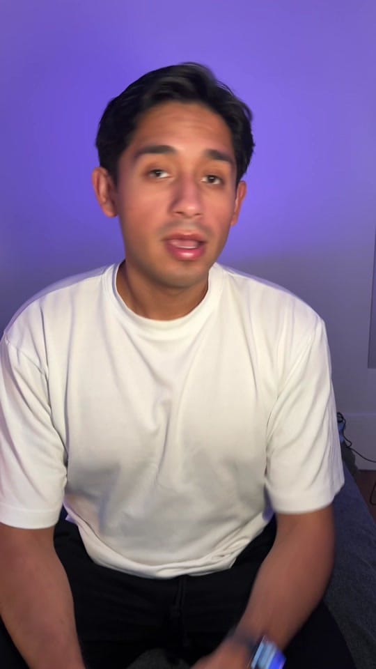 Post 8 by A L E X   G D on TikTok (video)