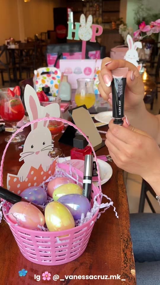 Post 7 by Vanessa Cruz on TikTok (video)