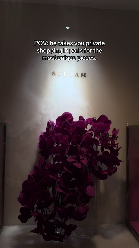 Post 1 by POSHESTYLE on TikTok (video)