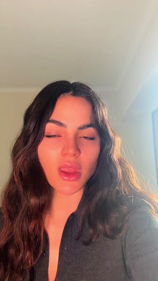 Post 2 by franciktisi on TikTok (video)