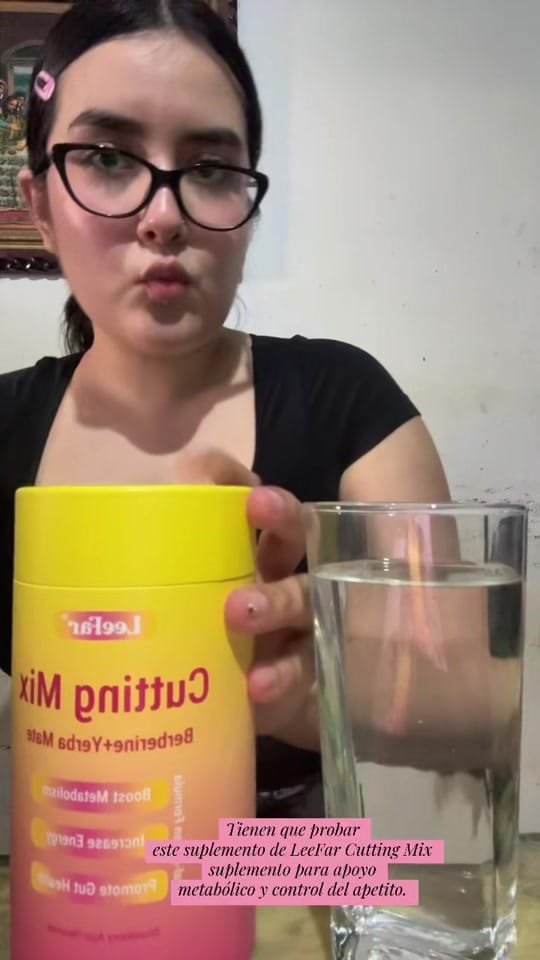 Post 1 by Camila Baeza on TikTok (video)