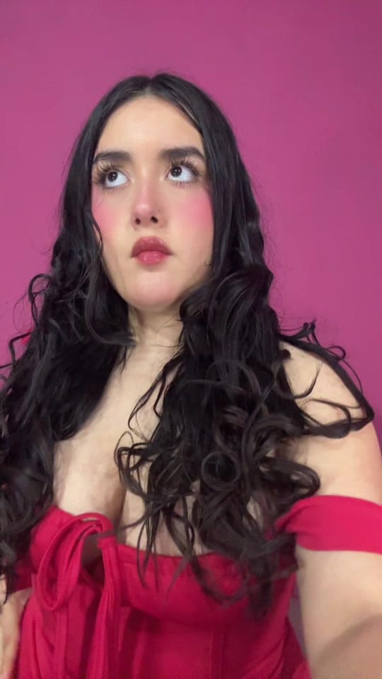 Post 6 by Camila Baeza on TikTok (video)