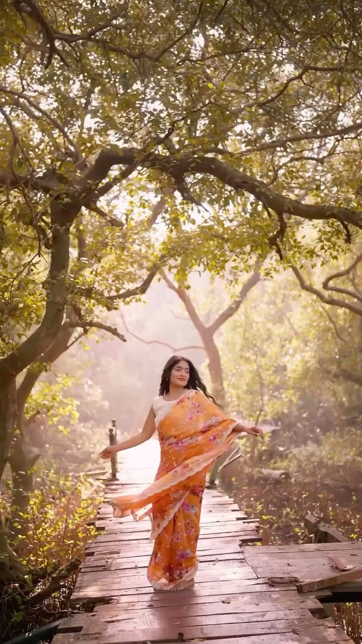 Post 6 by CHARAN'S 📸 on Instagram (video)