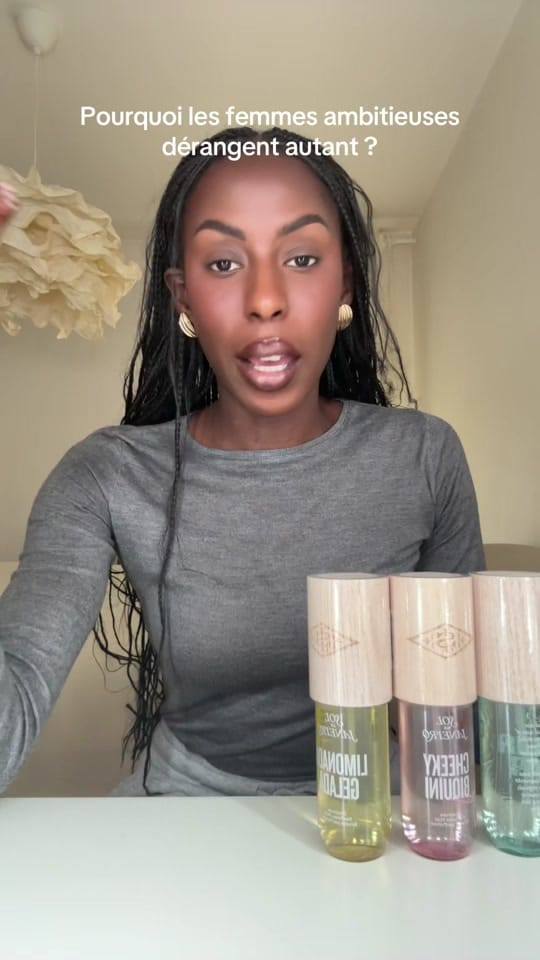 Post 7 by Dafa on TikTok (video)