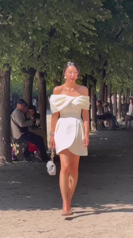 Post 5 by Leeliparis on TikTok (video)