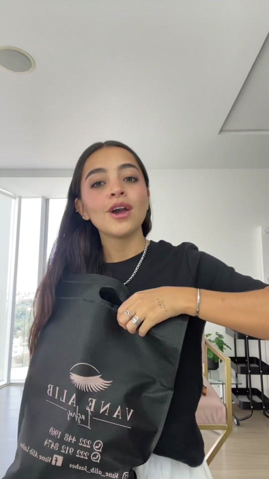 Post 9 by Alexa Corona on TikTok (video)