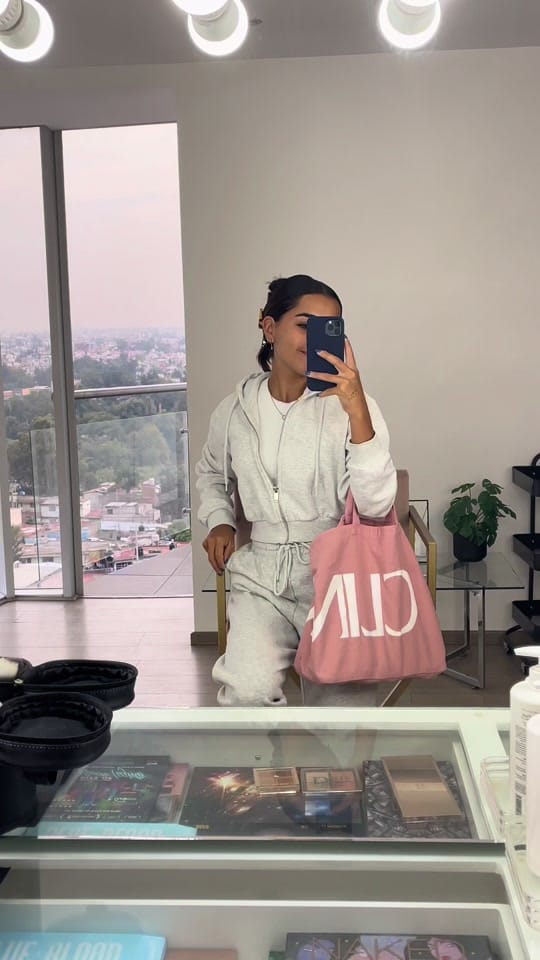 Post 10 by Alexa Corona on TikTok (video)