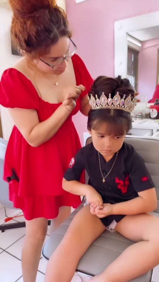Post 10 by jennydominguezmakeup123 on TikTok (video)