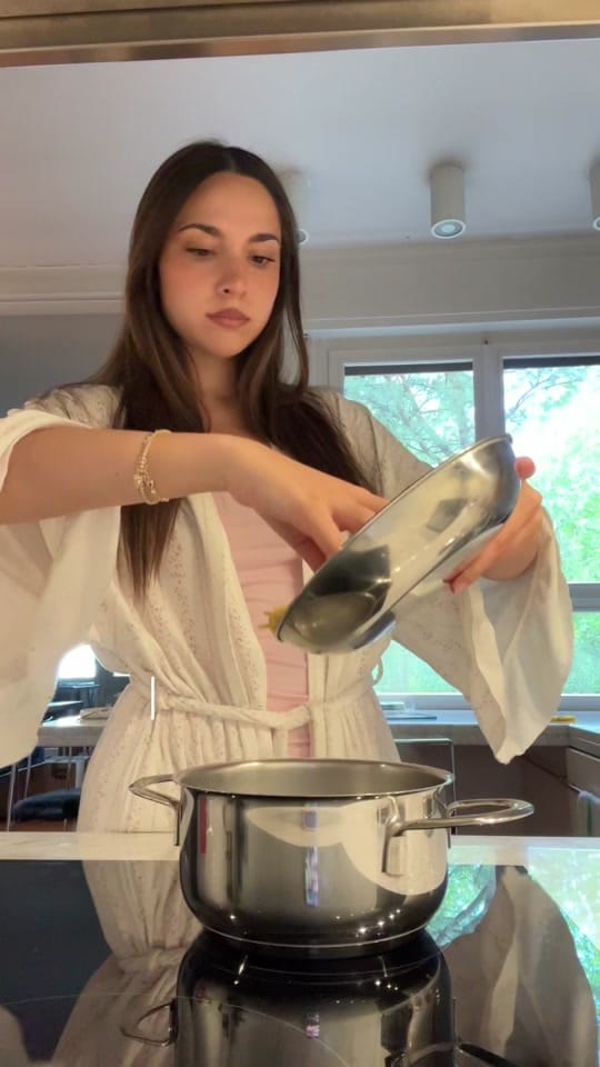 Post 1 by frè on TikTok (video)
