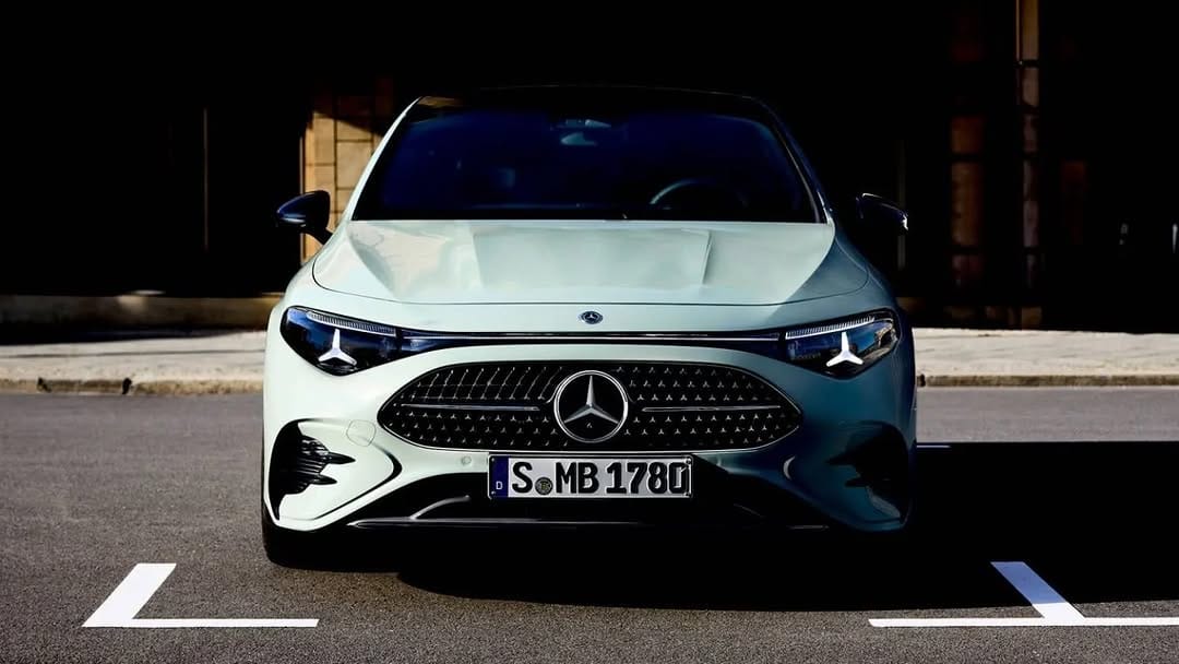 Post 2 by Mercedes-Benz & Maybach Fans on Instagram (image)