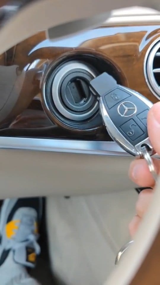 Post 10 by Mercedes-Benz & Maybach Fans on Instagram (video)