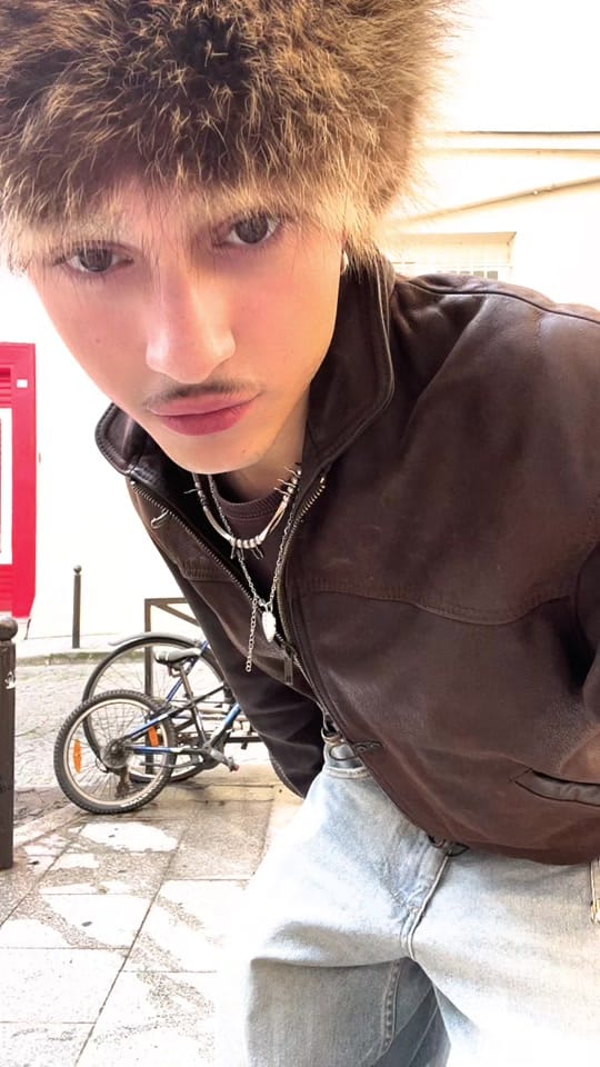 Post 9 by Adrien on TikTok (video)