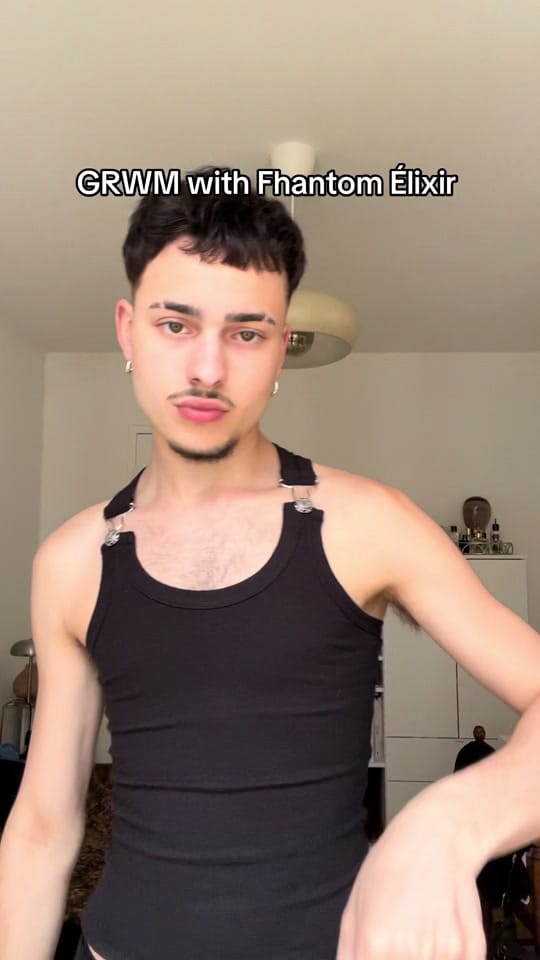 Post 6 by Adrien on TikTok (video)