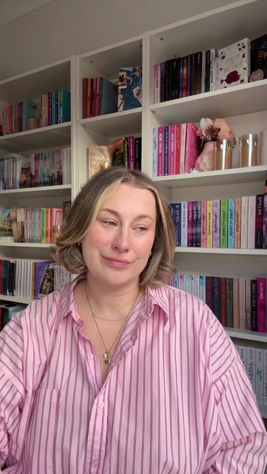 Post 9 by Lauren Nešić 📚🌸 on TikTok (video)