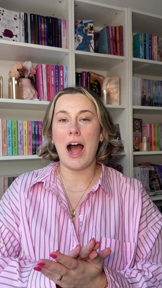 Post 10 by Lauren Nešić 📚🌸 on TikTok (video)