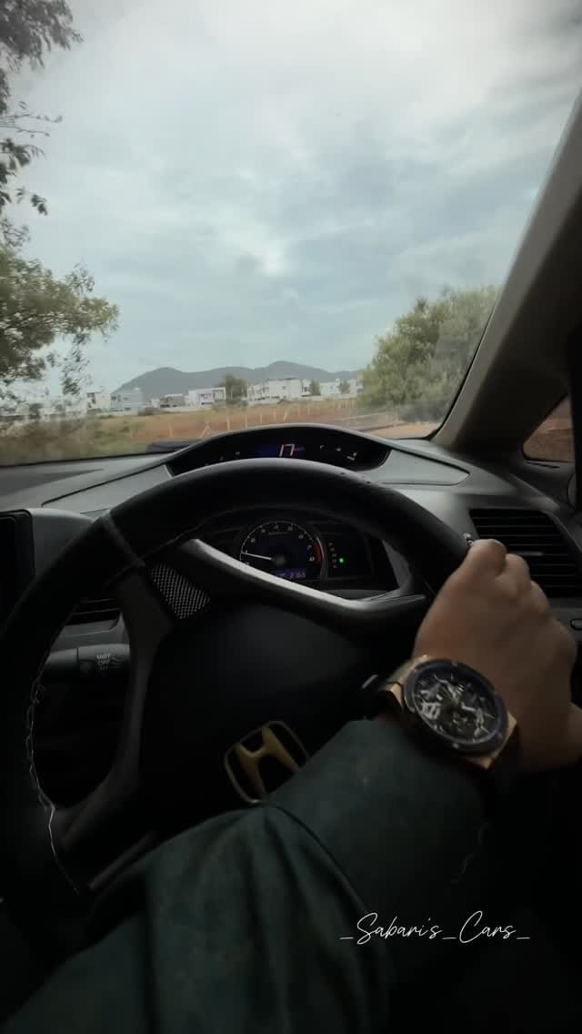 Post 5 by SABARI’S CARS on Instagram (video)
