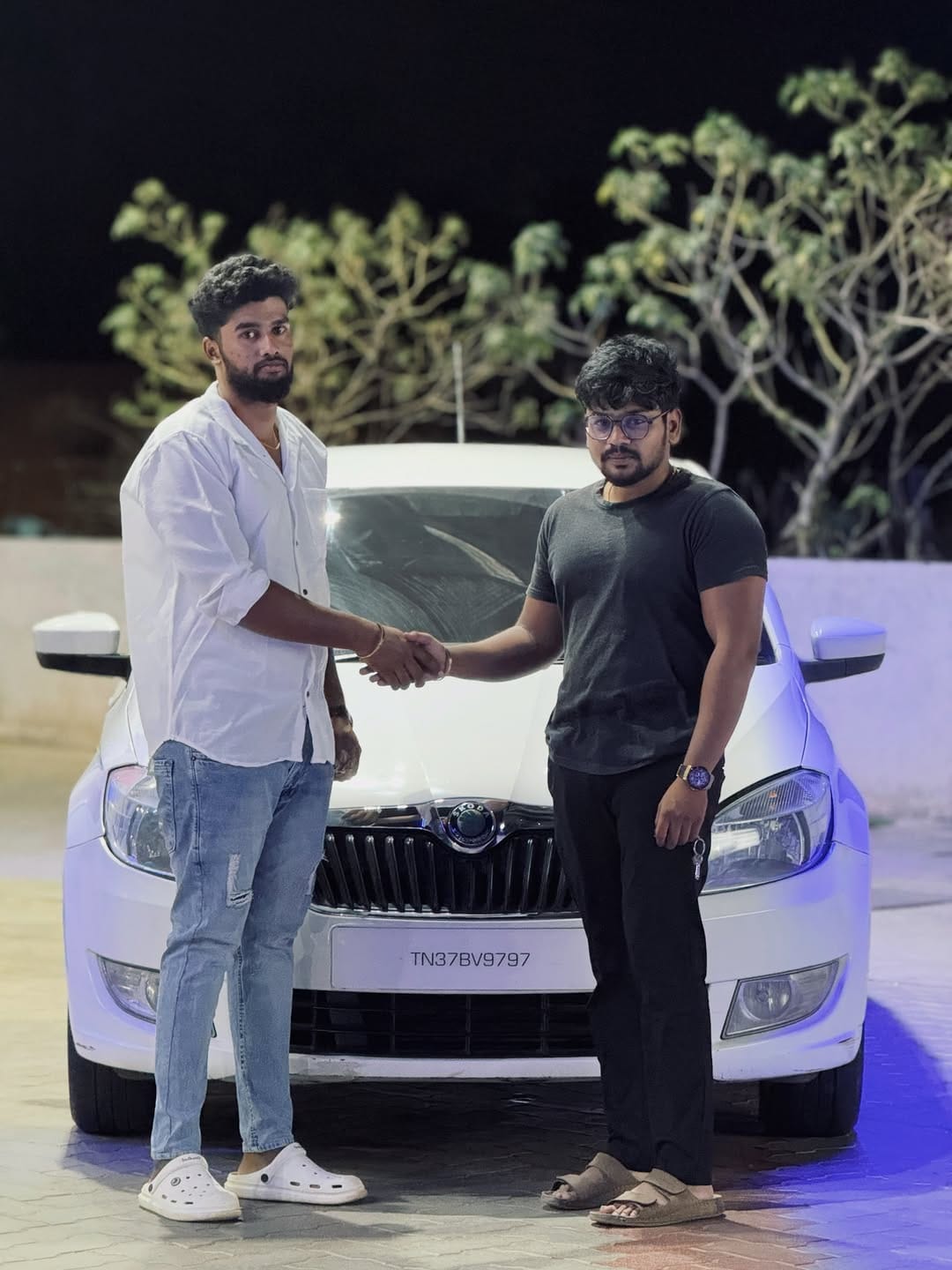 Post 4 by SABARI’S CARS on Instagram (carousel)