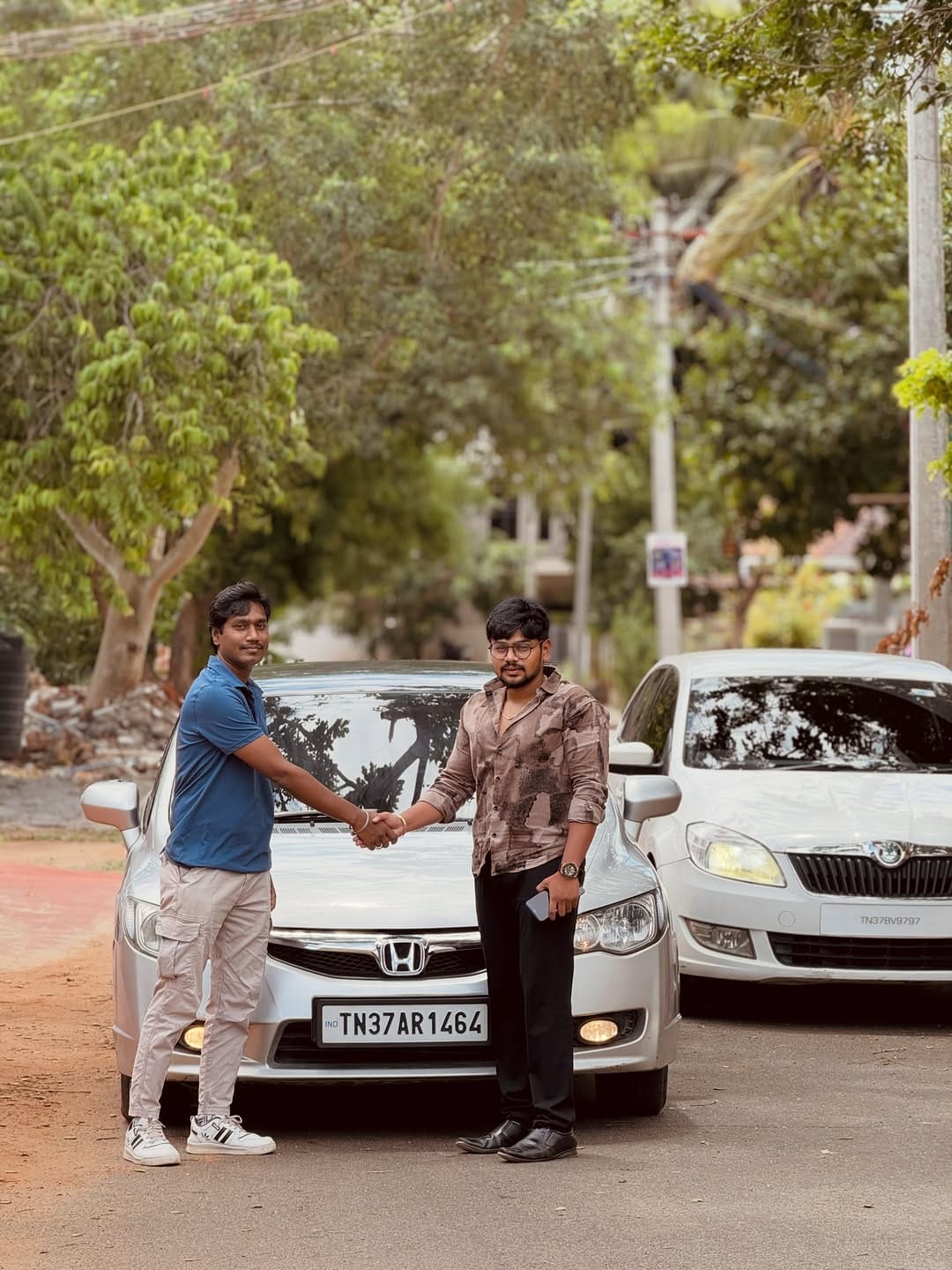 Post 6 by SABARI’S CARS on Instagram (carousel)