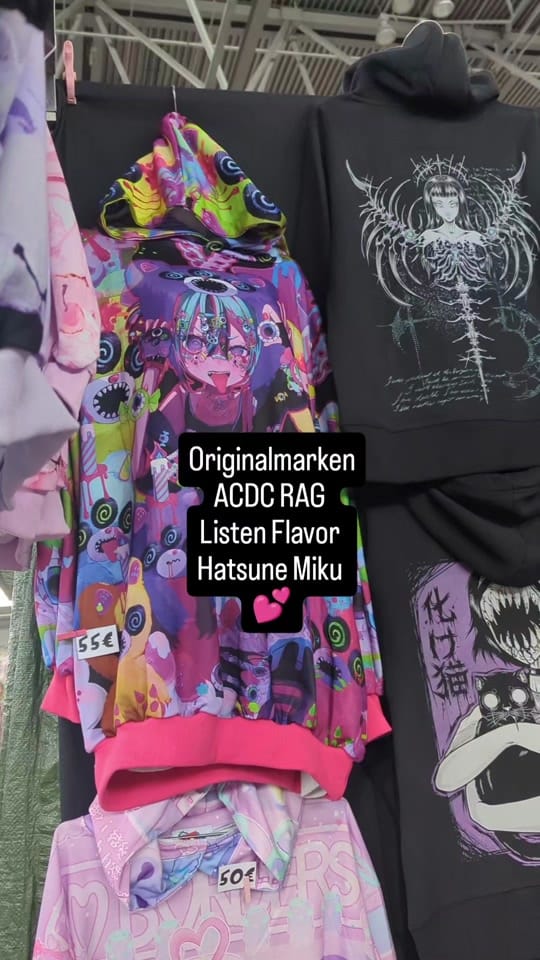 Post 9 by Freaky Pink Shop on TikTok (video)