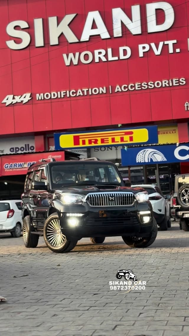 Post 3 by JASPREET SINGH SIKAND on Instagram (video)