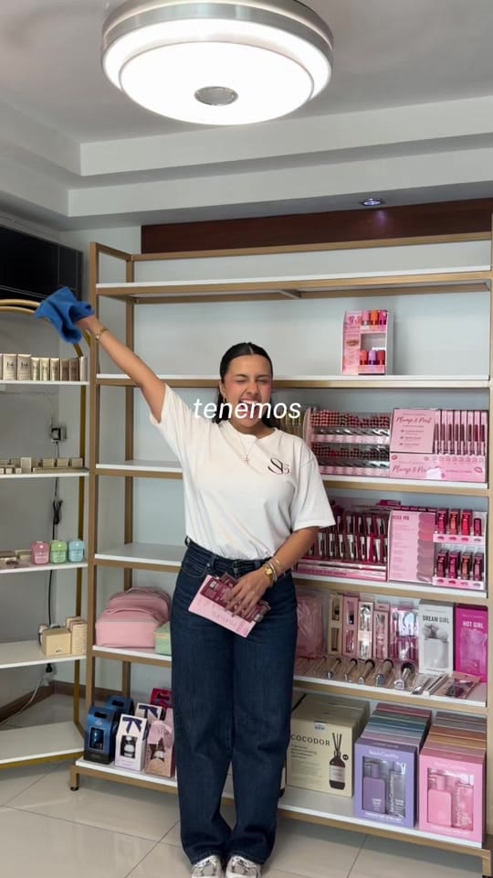 Post 1 by SAFEDI CONCEPT STORE on TikTok (video)