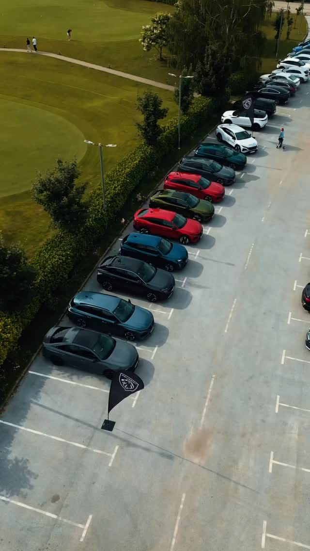 Post 3 by Peugeot Hrvatska on Instagram (video)